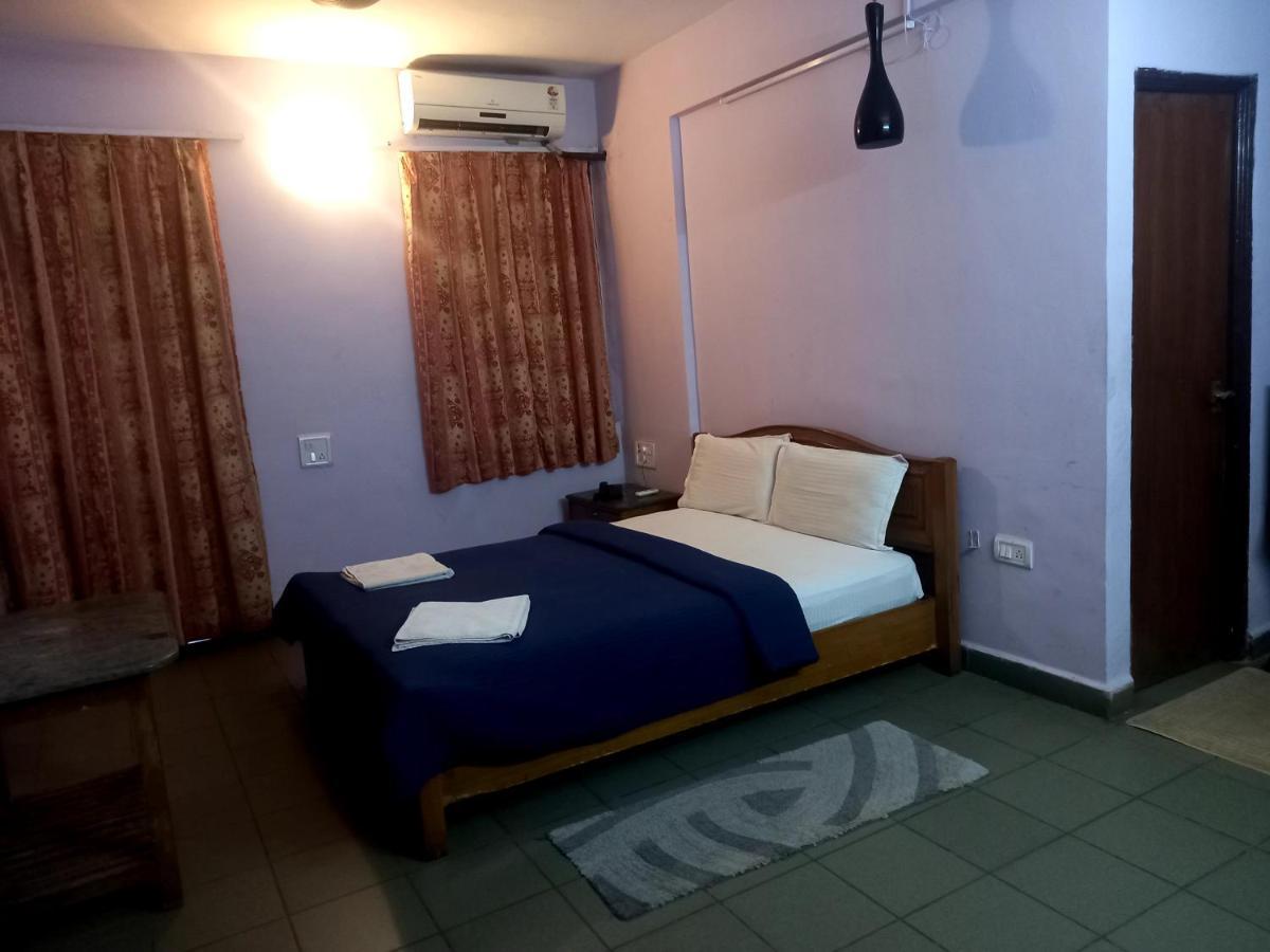 Falcon Resorts Calangute Exteriör bild