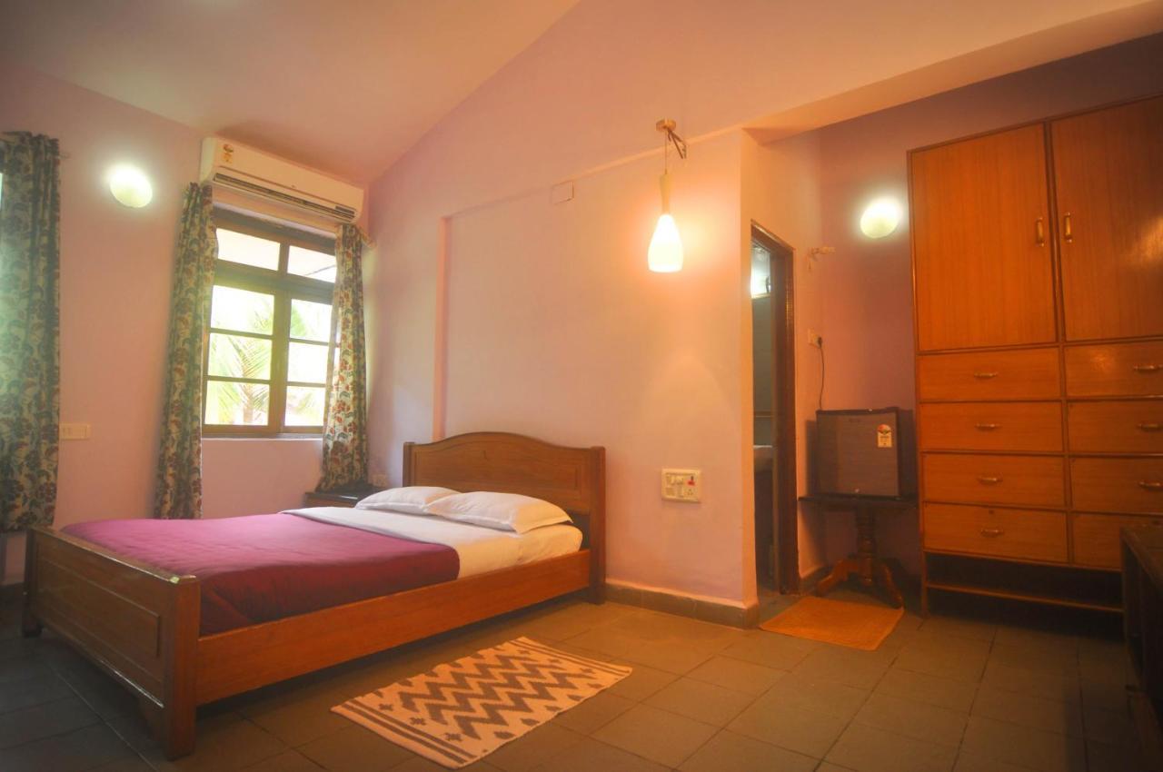 Falcon Resorts Calangute Exteriör bild